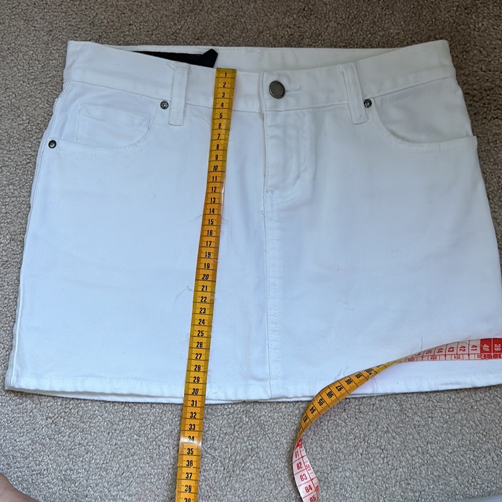🛍️SALE🛍️ Armani Exchange Women’s White Mini Denim Skirt (NWOT) - Picture 7 of 8